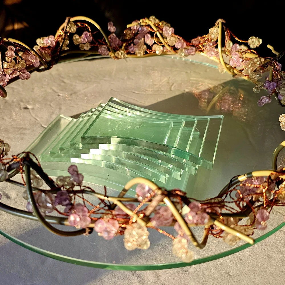 PartyLite Cream Candle with Pink and Gold Accents - Picture 3 of 9